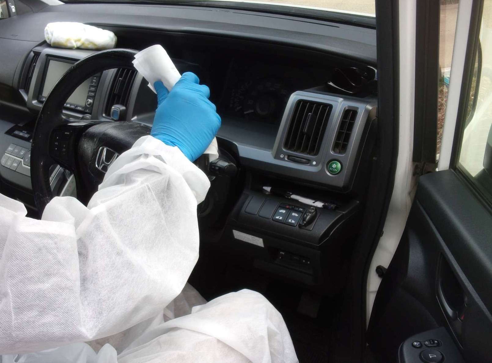 複数のデイサービス様より消毒作業を承りました。